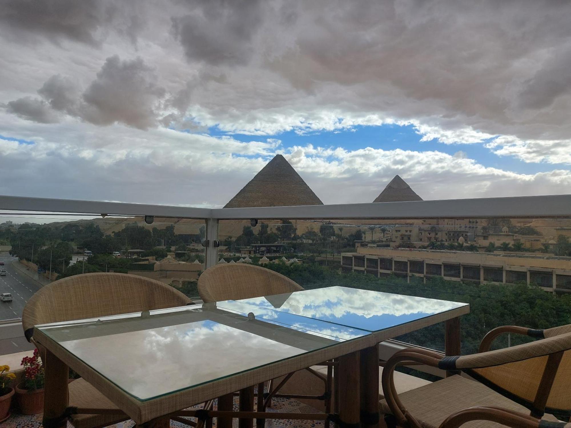 Doudou Pyramids View Hotel Kafrat al Jabal Экстерьер фото