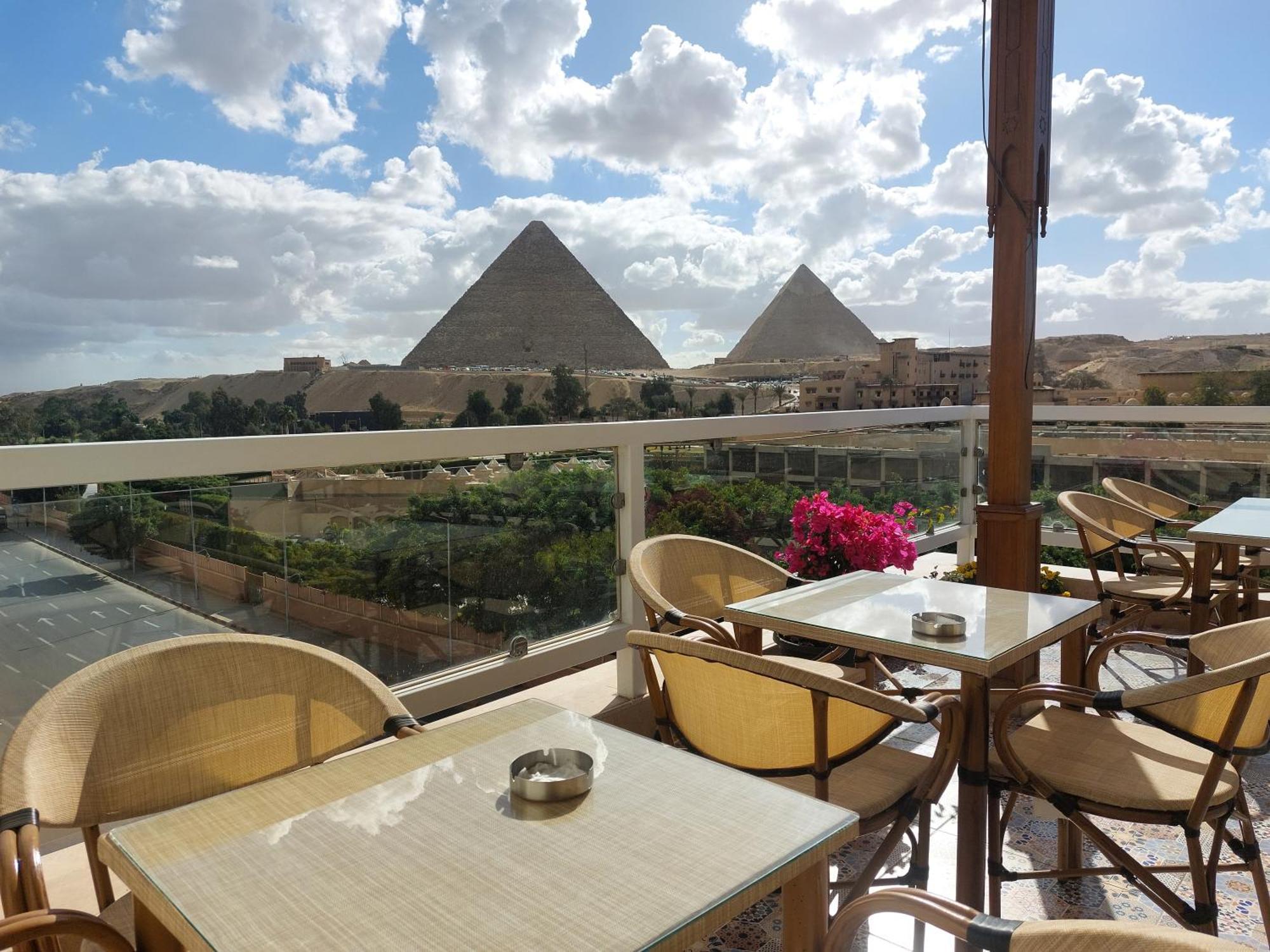 Doudou Pyramids View Hotel Kafrat al Jabal Экстерьер фото