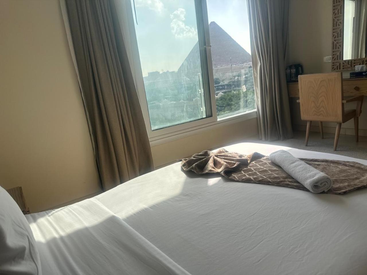 Doudou Pyramids View Hotel Kafrat al Jabal Экстерьер фото