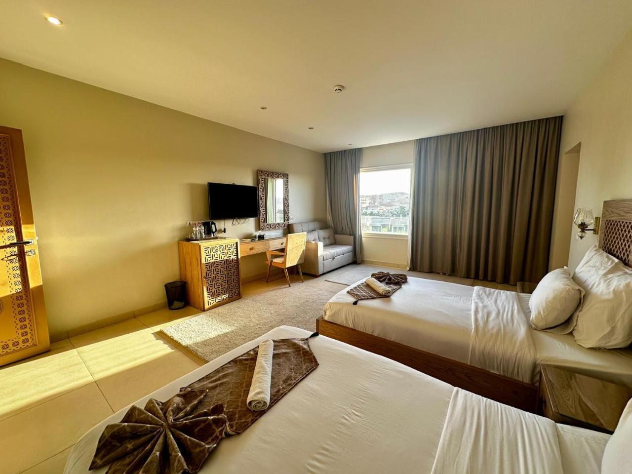 Doudou Pyramids View Hotel Kafrat al Jabal Экстерьер фото