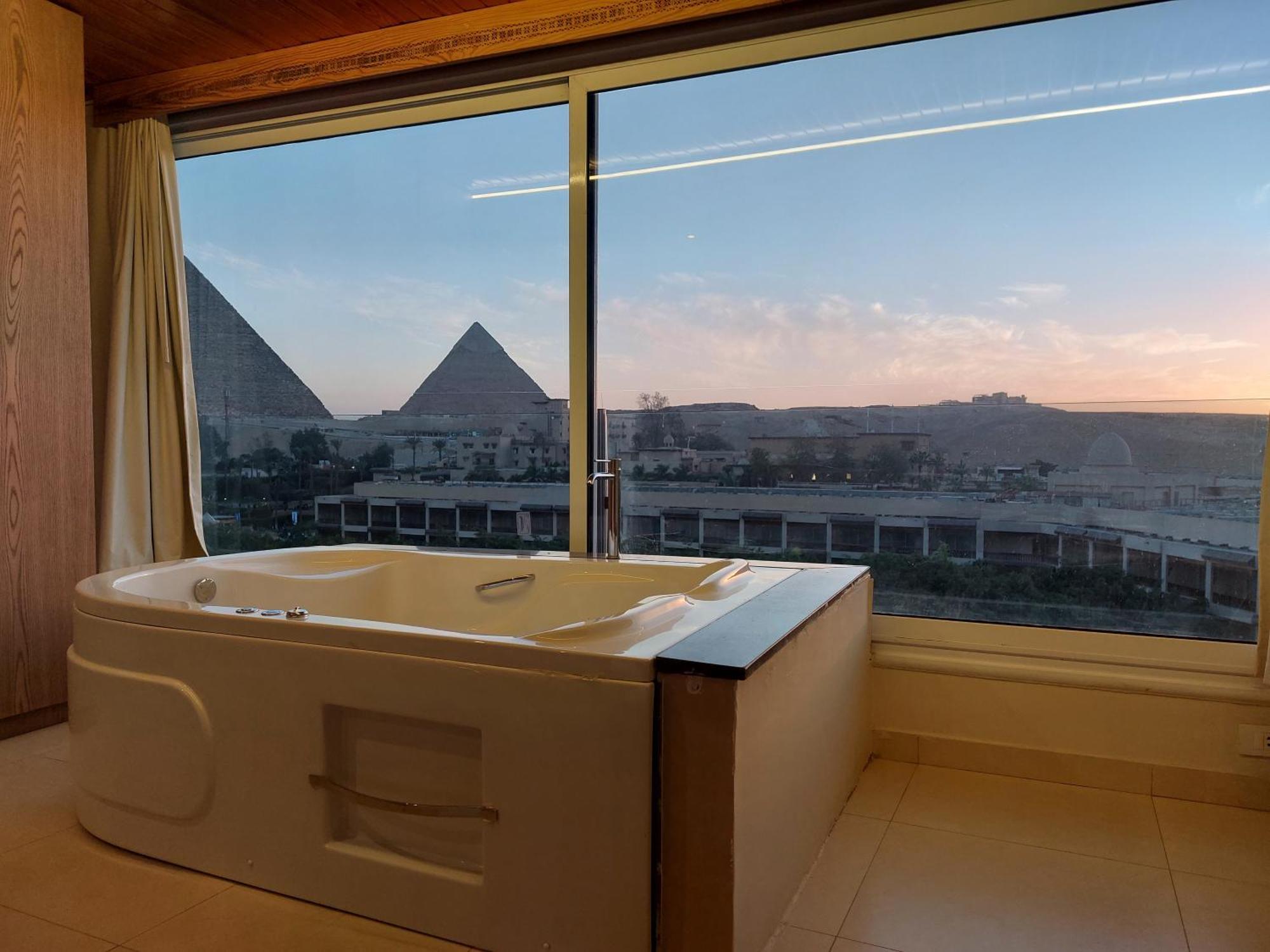 Doudou Pyramids View Hotel Kafrat al Jabal Экстерьер фото